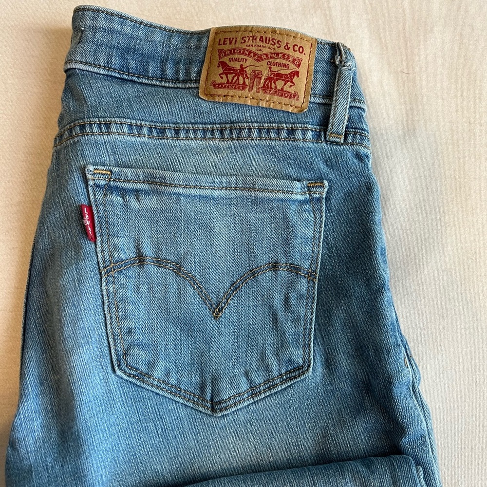 LEVIS 711 SKINNY JEANS
